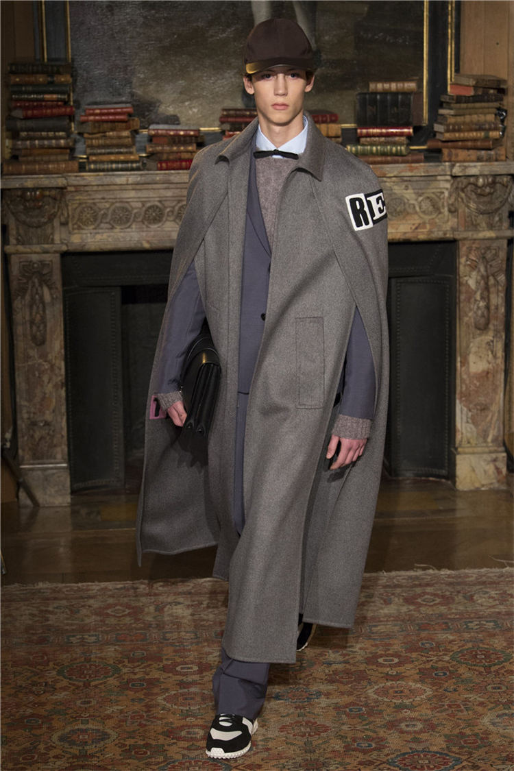 Valentino 2017秋冬男装大秀在巴黎发布