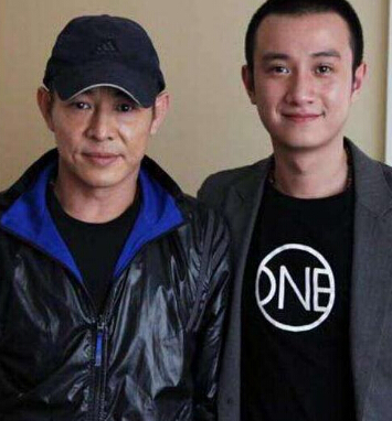 文章在《海洋天堂》中饰演李连杰儿子,两人同框后让很多人惊觉